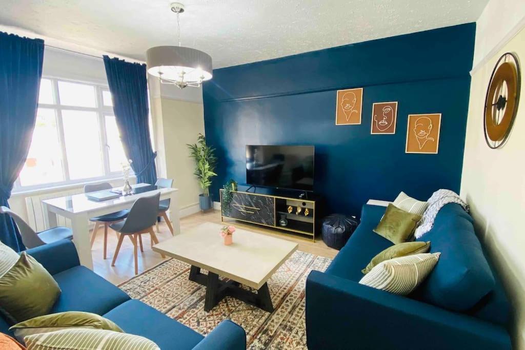 Family Marine Apartment With Sea View Dawlish Bagian luar foto