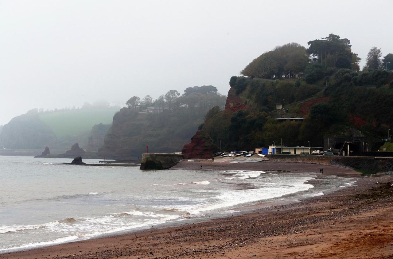 Family Marine Apartment With Sea View Dawlish Bagian luar foto