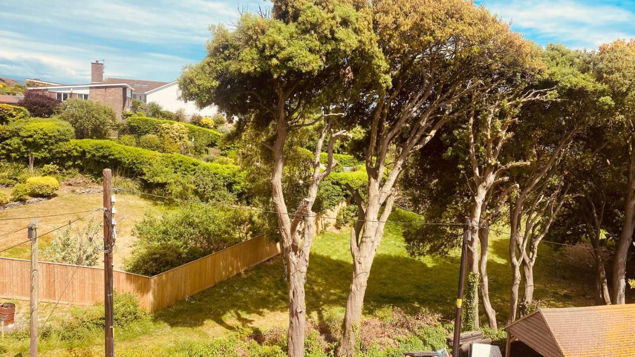 Family Marine Apartment With Sea View Dawlish Bagian luar foto